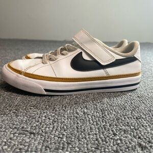Nike Court Legacy Shoes White Black Swoosh Tennis Sneakers Little Kid's 13.5C